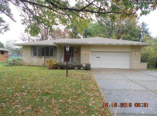 3060 Valley Lane Dr, North Royalton, OH 44133