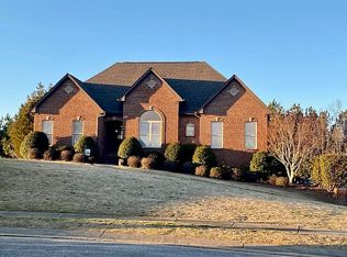 85 Crest Loop Rd, Clanton, AL 35045