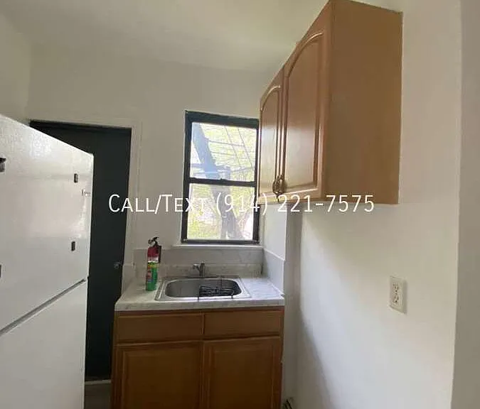 33 Tuckahoe Rd #2A — Photo 3