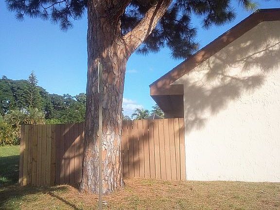 Condo Side & Fenced Rear