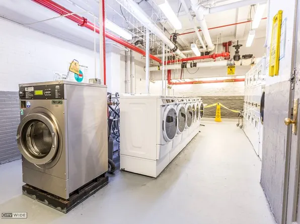 140 East 46th Street image 4 of 8