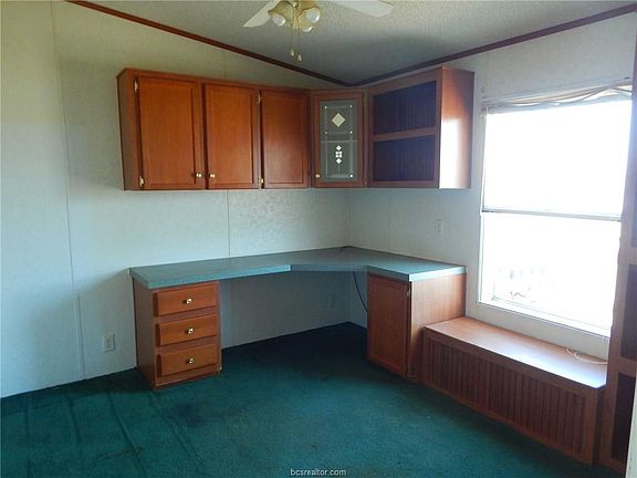 5th image of 8203 Wixon Oaks Dr