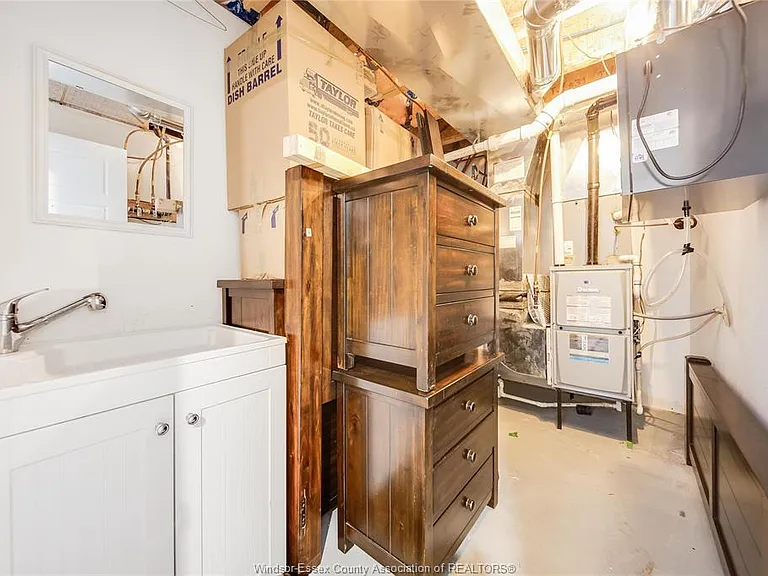 1935 Ethan Ct — Photo 35