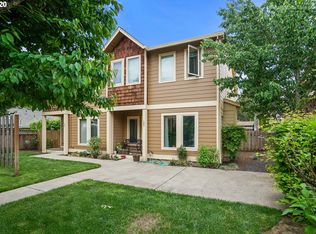 323 NW Adams Ave, Hillsboro, OR