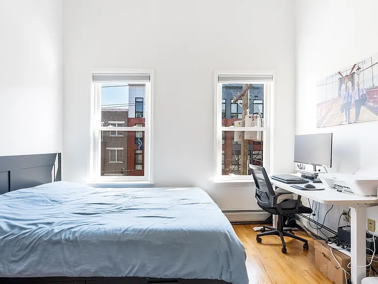 120 Monroe St #3L — Photo 19