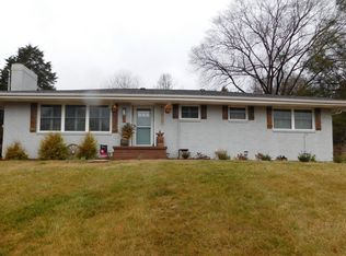 104 W Crown Rd, Bristol, TN 37620