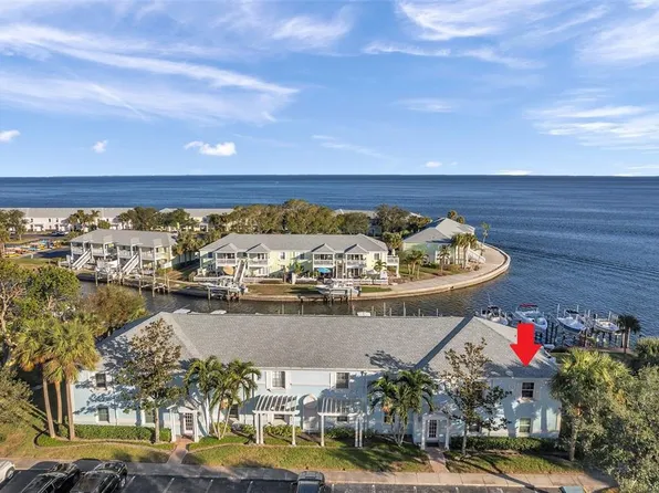 5218 Beach Dr SE APT D, Saint Petersburg, FL 33705