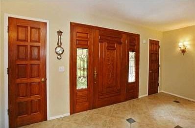 4th image of 1466 Sierra Linda Dr