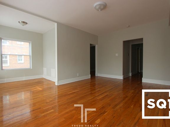 3rd image of 3521 N Broadway St #3525-3E