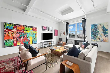 50 Bridge Street, #516