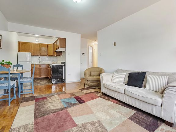 2nd image of 31-23 Crescent St #5A