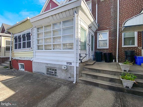 2nd image of 5726 Florence Ave