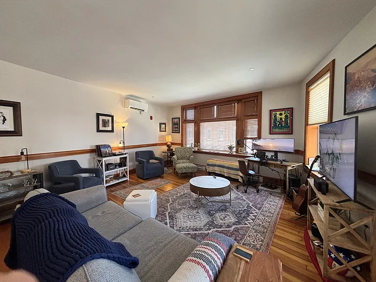 609 Main St #301 — Photo 21