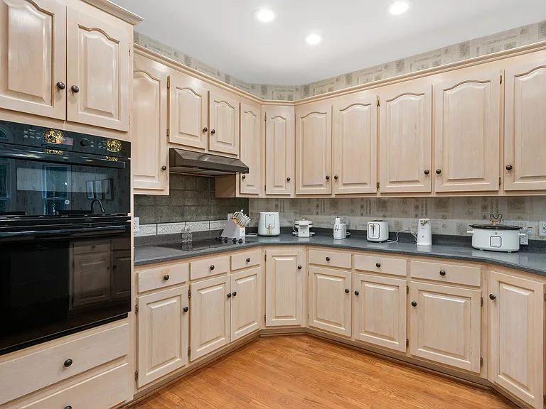 5808 Laurel Rock Ln — Photo 18