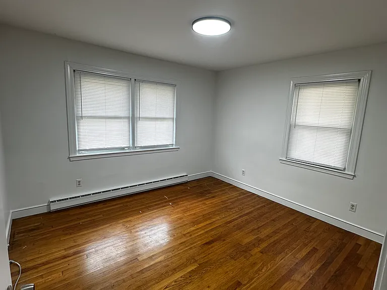 15 Patrick Henry St #28 — Photo 4