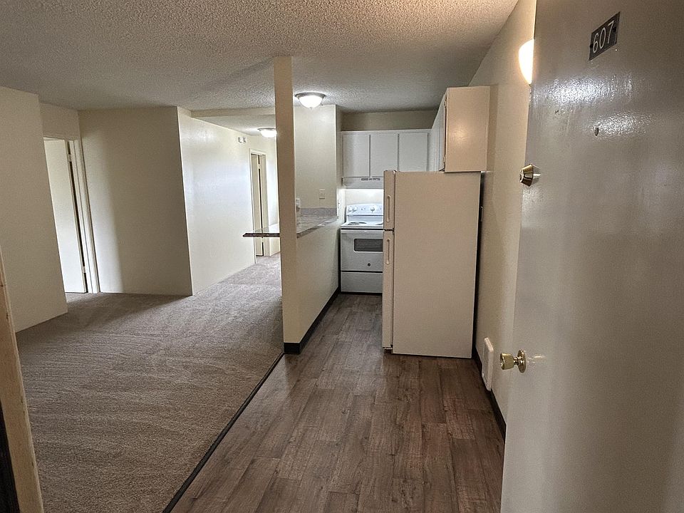1st image of 4131 11th Ave NE APT 607