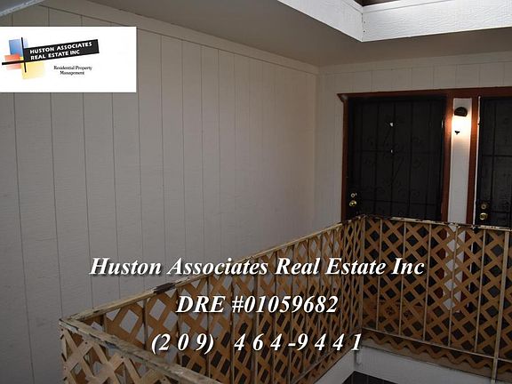 2nd image of 404 W Oak St #8