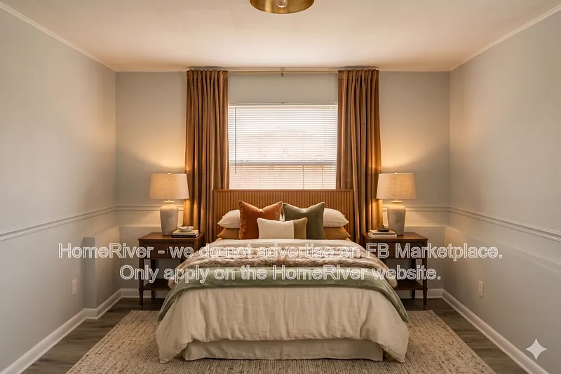 3 bed, 1.0 bath, 1428 sqft, $1,815 — Photo 3