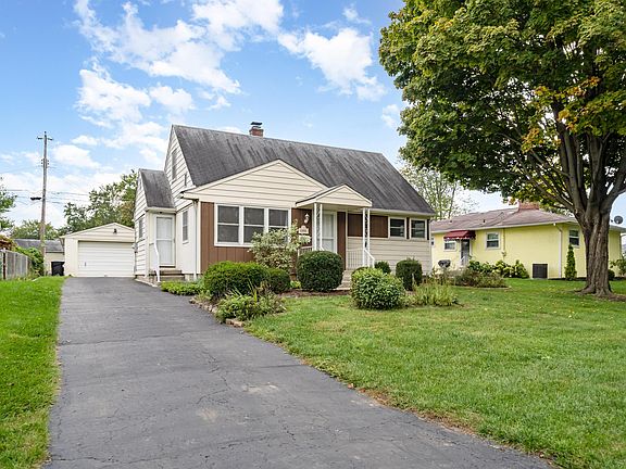3rd image of 1273 Matthias Dr