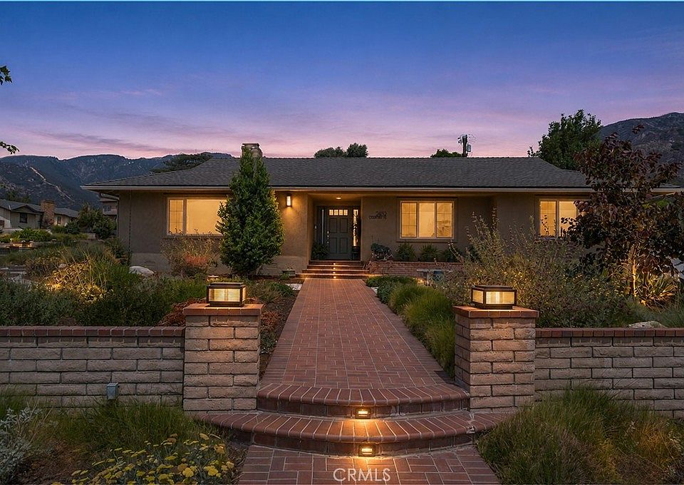 1st image of 2439 Ocean View Dr