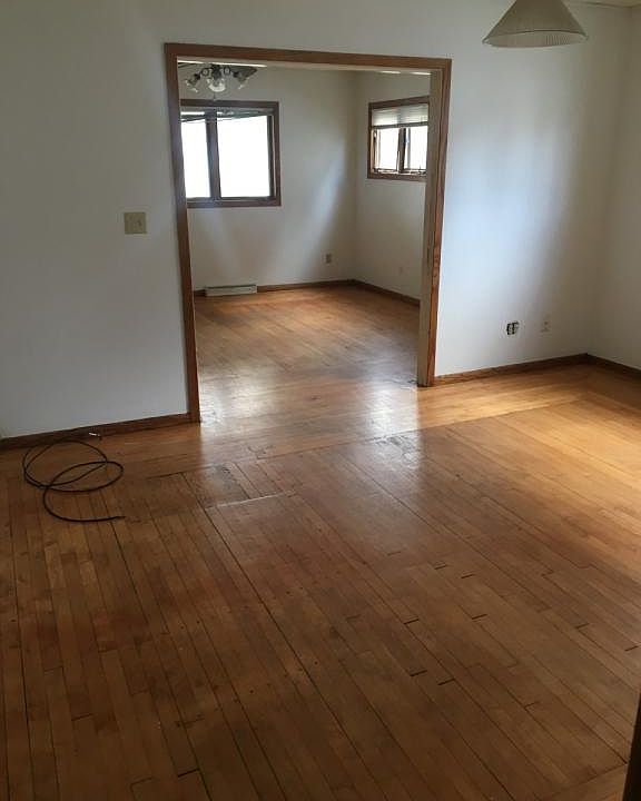 1st image of 102 1/2 W Burnett St