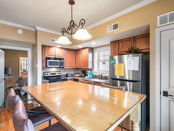 5th image of 212 Dollywood Ln Unit 247