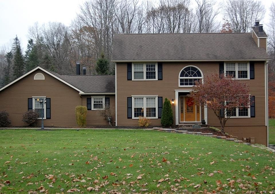 1st image of 2416 Sourwood Dr