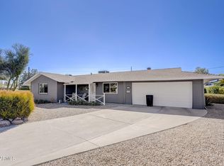 12220 N Hacienda Dr, Sun City, AZ 85351
