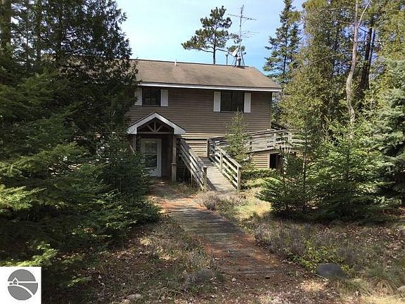 3rd image of 14671 N Cathead Bay Dr