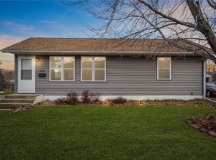 3424 H Ave NW, Cedar Rapids, IA 52405