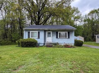 572 Comstock St NW, Warren, OH 44483