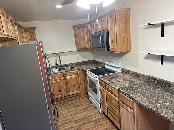 5th image of 822 Northwood Blvd Unit 4