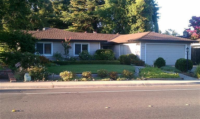 1st image of 304 W El Dorado Dr