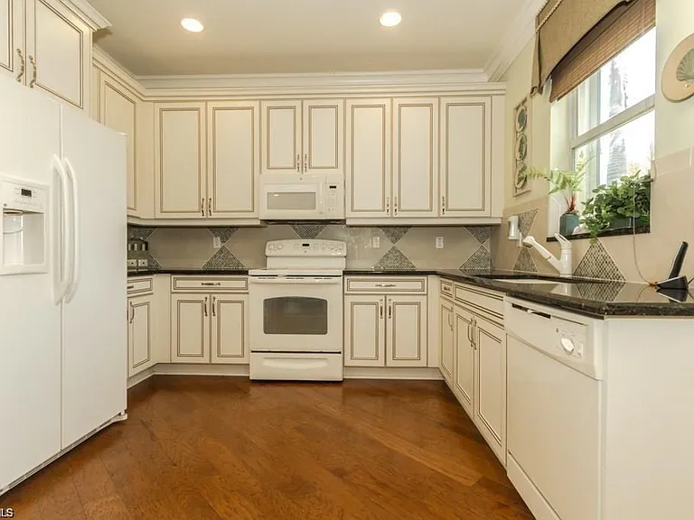 10305 Longleaf Pine Ct — Photo 8