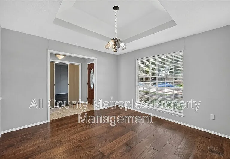 1503 Northridge Dr — Photo 3
