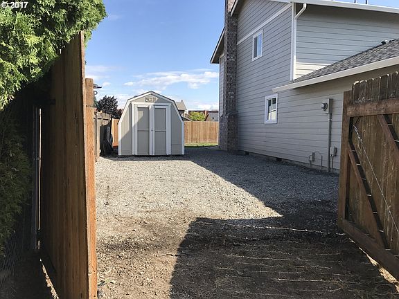 5th image of 6407 NE 107th Pl
