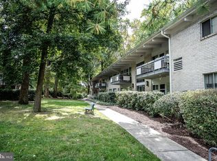 7759 Donnybrook Ct APT 106, Annandale, VA 22003