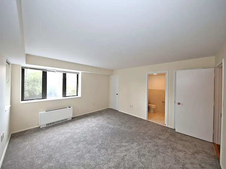 Glen Rd — Photo 7