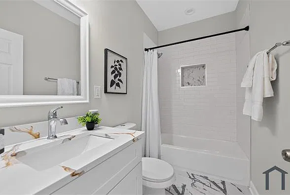 3 bed, 1700 sqft, $2,100 — Photo 3