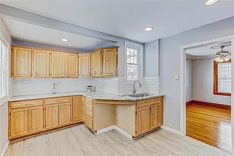 35 Brookdale Ave — Photo 10