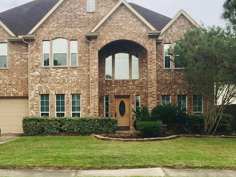 22914 Breton Point Dr — Photo 1
