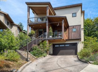 3615 SW Hillside Dr, Portland, OR 97221