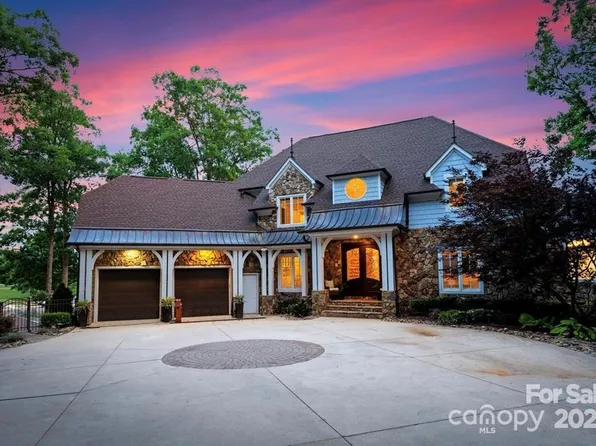 2706 Trent Pines Ct, Sherrills Ford, NC 28673