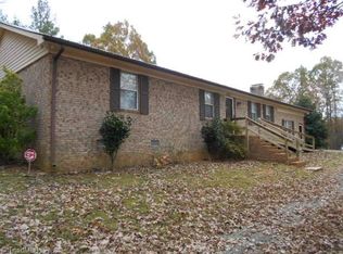 1555 Hunt Rd, Denton, NC 27239