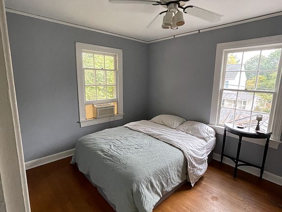 5th image of 233 Wirt St NW