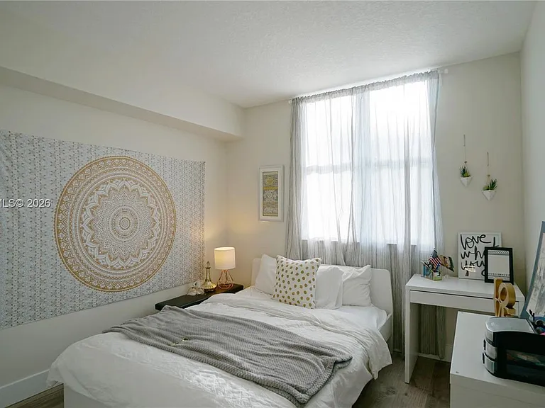 117 NW 42nd Ave #708 — Photo 2