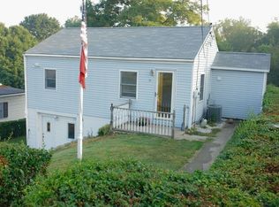 21 Virginia Dr, McKeesport, PA 15133