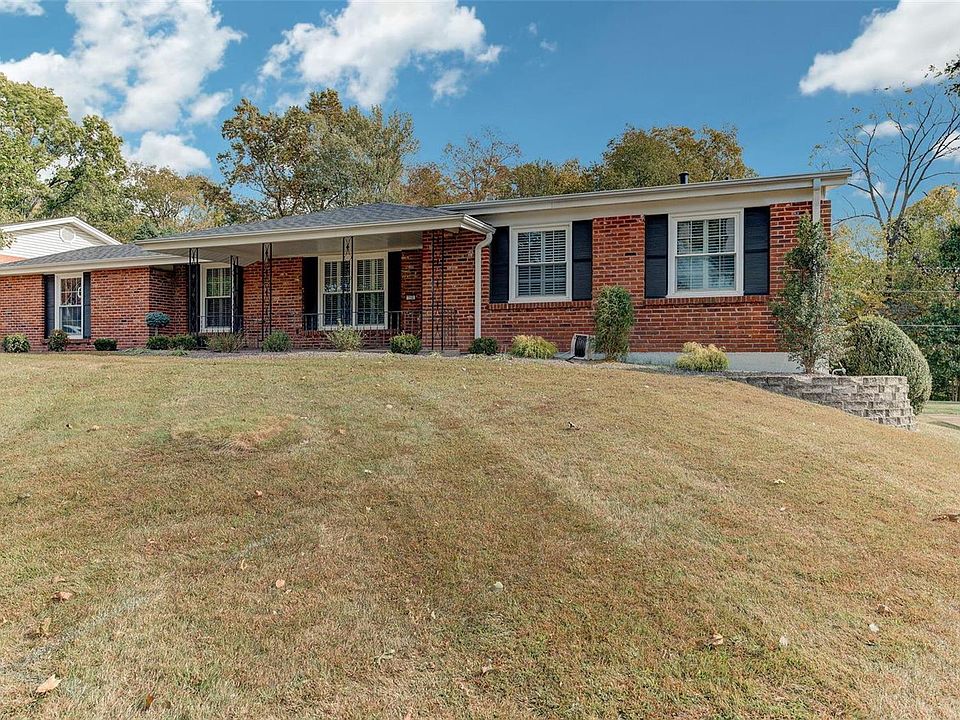 1st image of 256 San Angelo Dr
