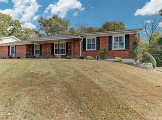 256 San Angelo Dr, Chesterfield, MO 63017