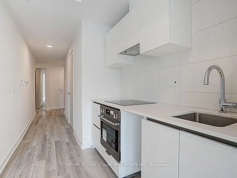 121 Saint Patrick St #722 — Photo 11